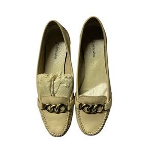 St. John's Bay Women's Tan Loafer  Flats Size 7.5M